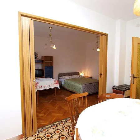 Apartmán Liznjemoro 1161 Pula